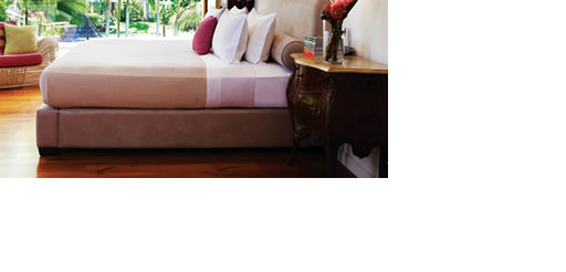 MOLORI GREAT BARRIER REEF